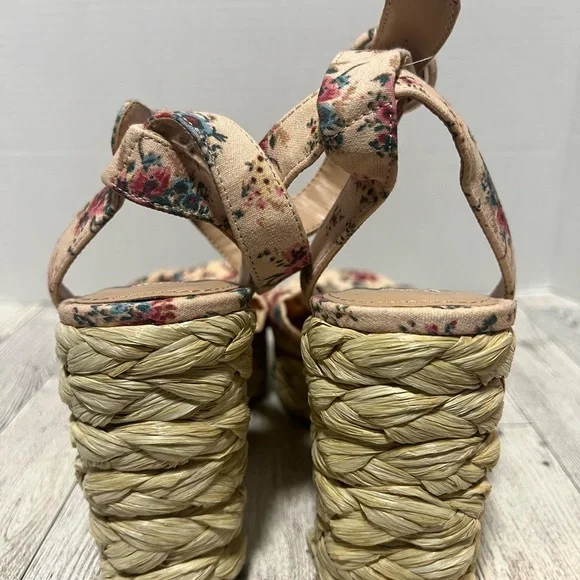 Blush Pink Floral Steve Madden platform Wedges Sz 10 - Picture 3 of 10